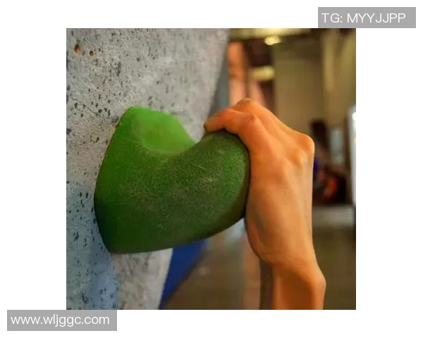 攀岩新手必看：全面提升个人能力的入门指南与技巧分享