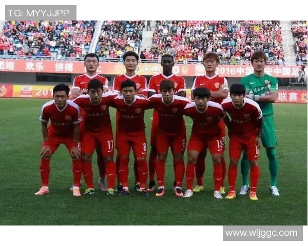 西安篮球队在欧锦赛积分榜上以63分稳居第一名，展现强劲实力